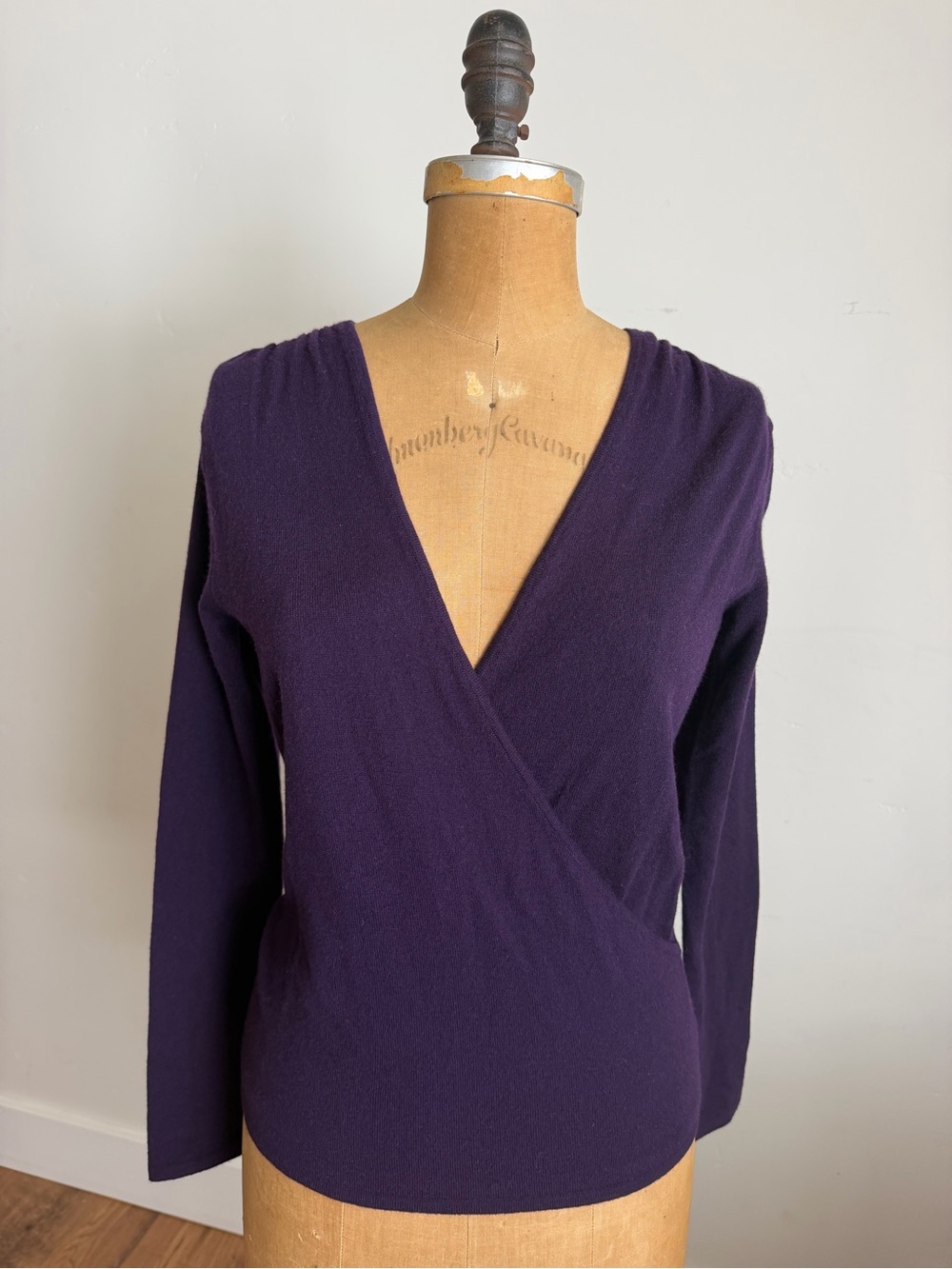 NWT Ralph Lauren Black Label 100% Cashmere Deep Purple Wrap V-Neck Sweater